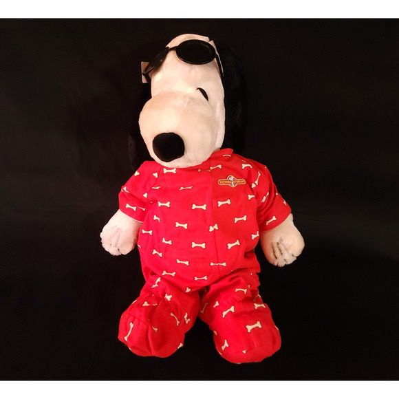 Rare Vintage The World Of Wonder Snoopy Stuffed Toy Figure w/ Red Pajamas Outfit - Picture 1 of 11